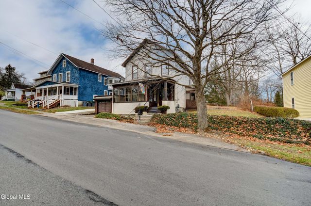 10 Shaper Avenue, Canajoharie, NY 13317