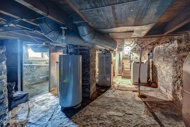 10 Shaper Avenue, Canajoharie, NY 13317