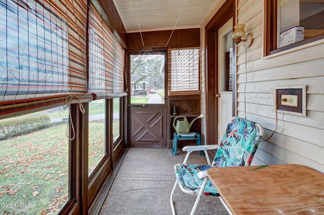 10 Shaper Avenue, Canajoharie, NY 13317