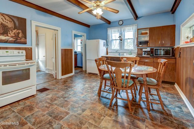 10 Shaper Avenue, Canajoharie, NY 13317