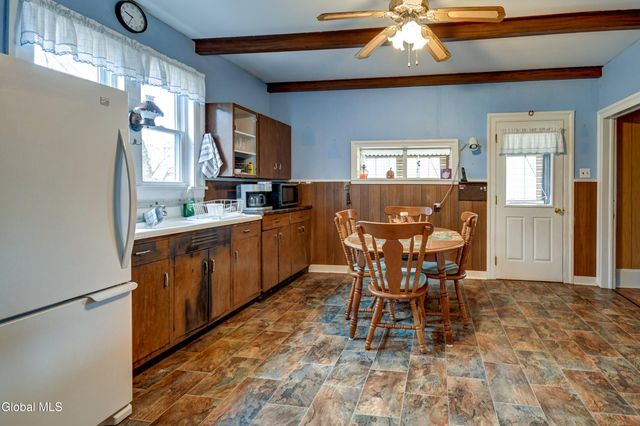 10 Shaper Avenue, Canajoharie, NY 13317