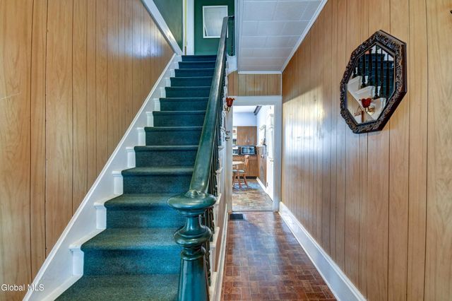 10 Shaper Avenue, Canajoharie, NY 13317