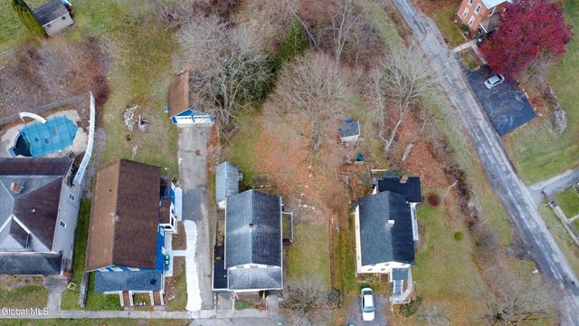 10 Shaper Avenue, Canajoharie, NY 13317