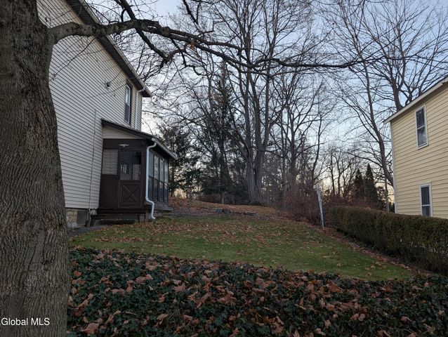 10 Shaper Avenue, Canajoharie, NY 13317