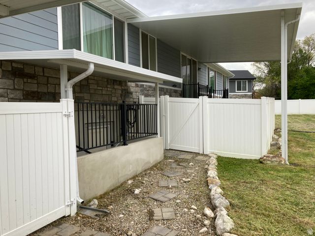 6586 W SUNRISE RIDGE CT, West Valley City, UT 84128