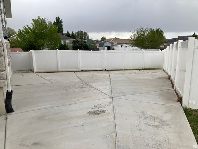 6586 W SUNRISE RIDGE CT, West Valley City, UT 84128