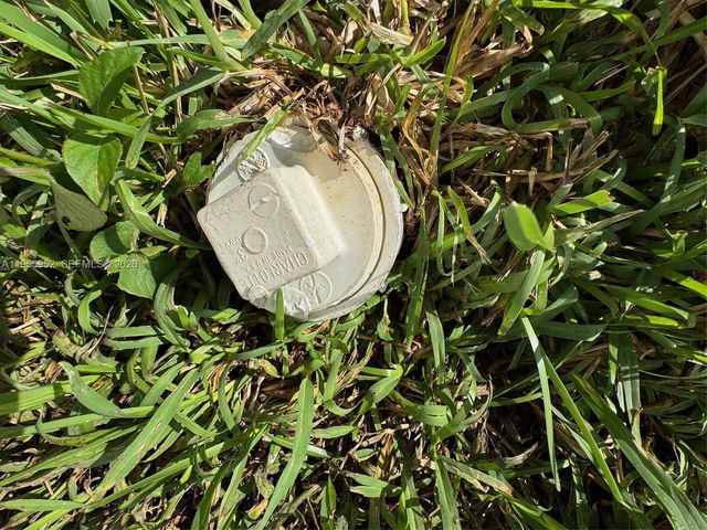 9221 Broad Manor Rd, Miami, FL 33147