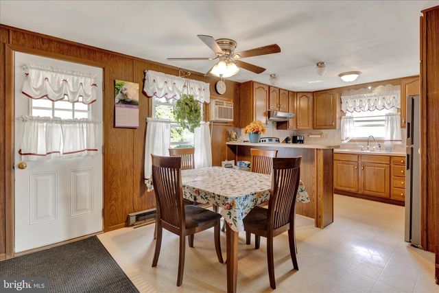 27 MAYWOOD AVE, Reading, PA 19608