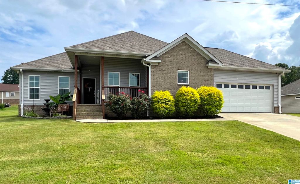 140 SEARCY LANE, Clanton, AL 35045