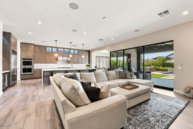 21976 E VIA DE ARBOLES --, Queen Creek, AZ 85142