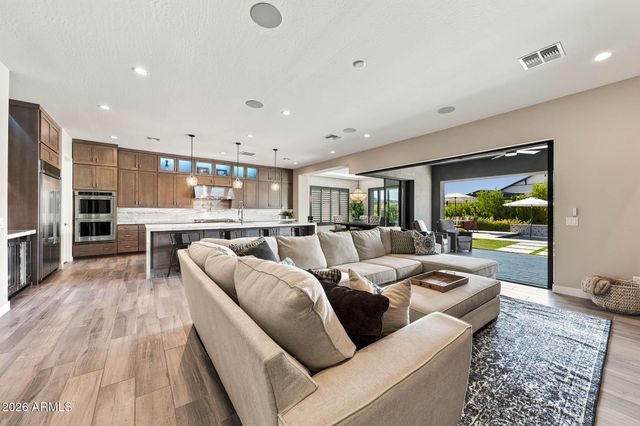 21976 E VIA DE ARBOLES --, Queen Creek, AZ 85142