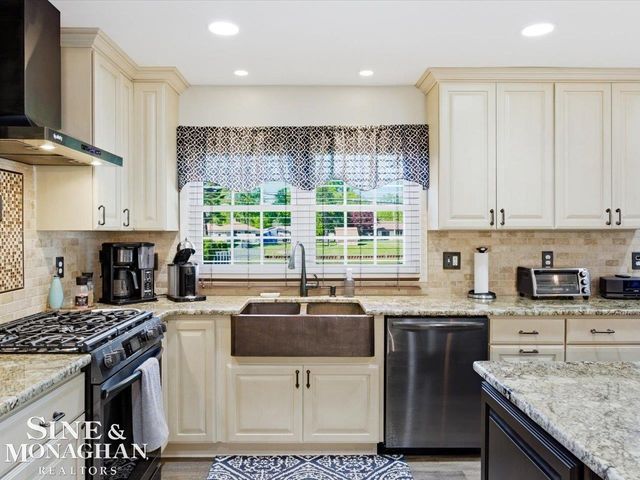50591 Lagae Street, New Baltimore, MI 48047