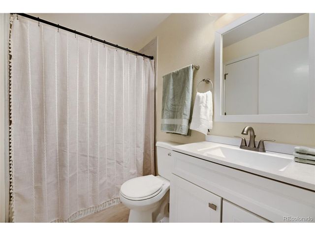 14821 E Penwood Pl C, Aurora, CO 80015