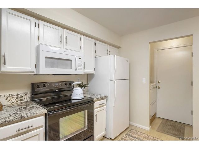 14821 E Penwood Pl C, Aurora, CO 80015