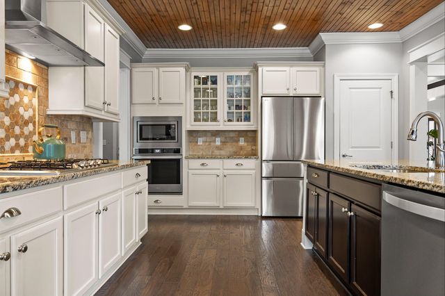 7997 Hampton Cove Drive, Ooltewah, TN 37363