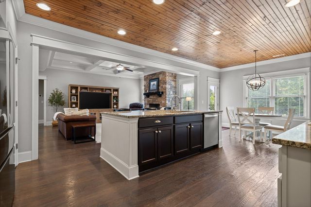 7997 Hampton Cove Drive, Ooltewah, TN 37363