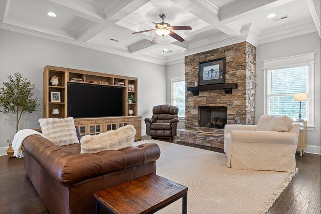 7997 Hampton Cove Drive, Ooltewah, TN 37363