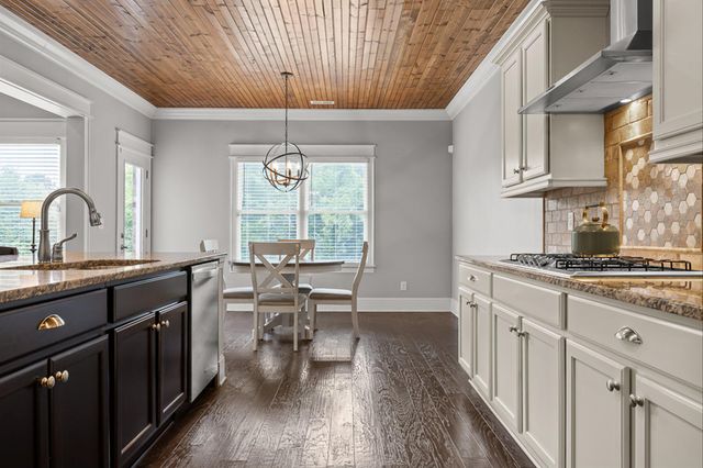 7997 Hampton Cove Drive, Ooltewah, TN 37363