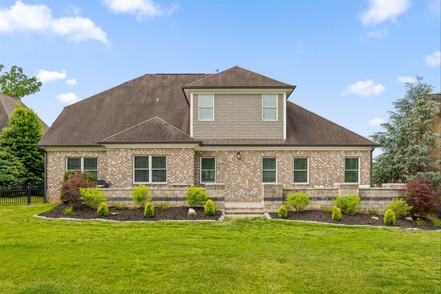 7997 Hampton Cove Drive, Ooltewah, TN 37363