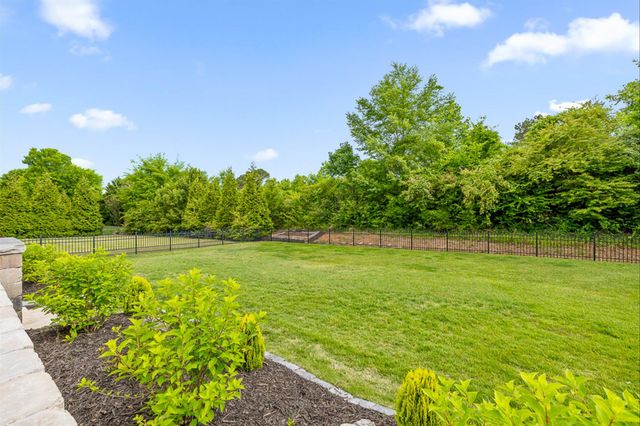 7997 Hampton Cove Drive, Ooltewah, TN 37363