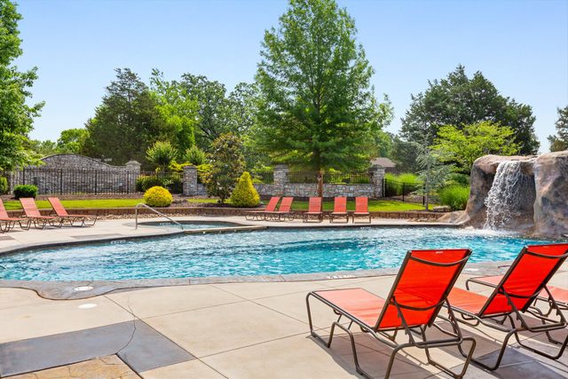 7997 Hampton Cove Drive, Ooltewah, TN 37363