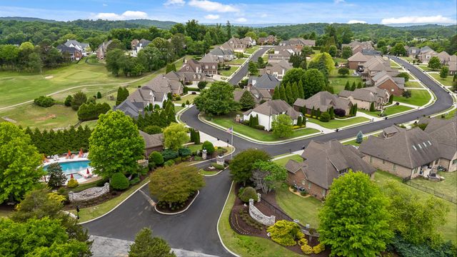 7997 Hampton Cove Drive, Ooltewah, TN 37363