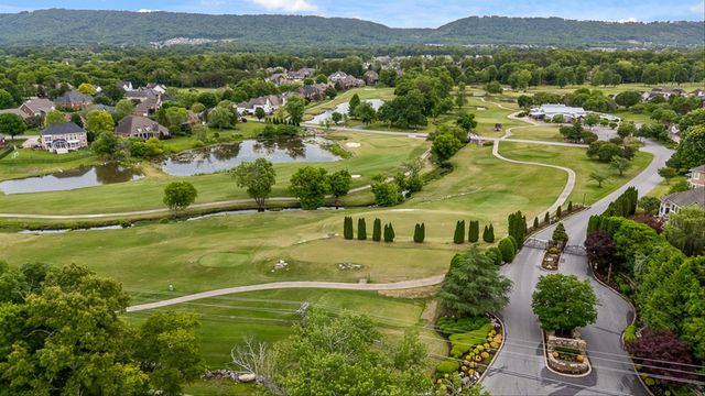7997 Hampton Cove Drive, Ooltewah, TN 37363