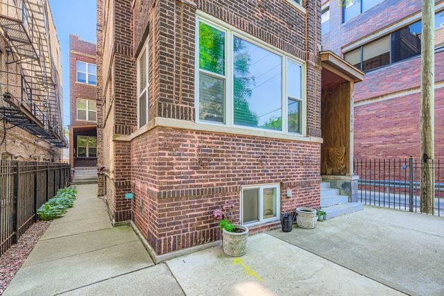 4415 N Rockwell Street 2R, Chicago, IL 60625