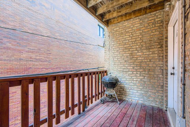 4415 N Rockwell Street 2R, Chicago, IL 60625