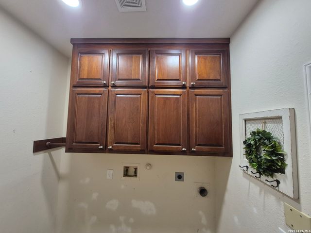 712 Moss Wood, Schertz, TX 78154