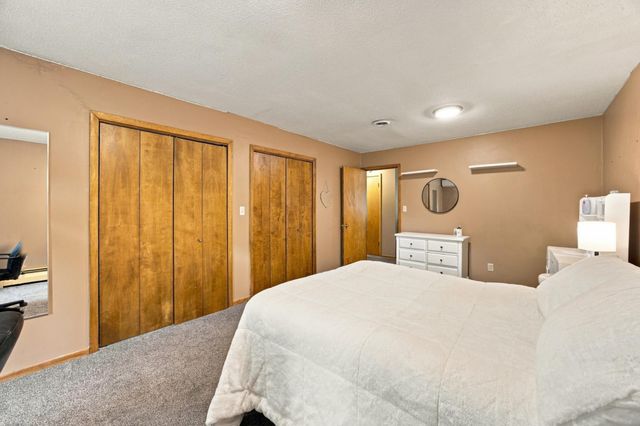 222 26TH Avenue N, Fargo, ND 58102