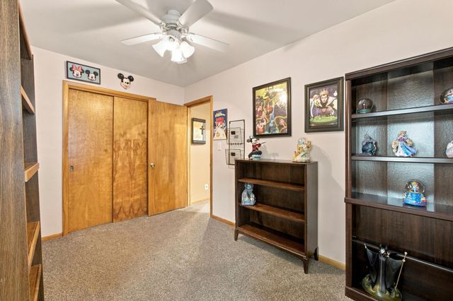 222 26TH Avenue N, Fargo, ND 58102