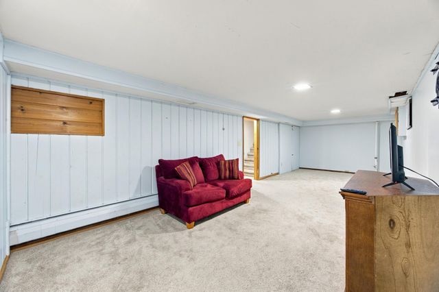 222 26TH Avenue N, Fargo, ND 58102