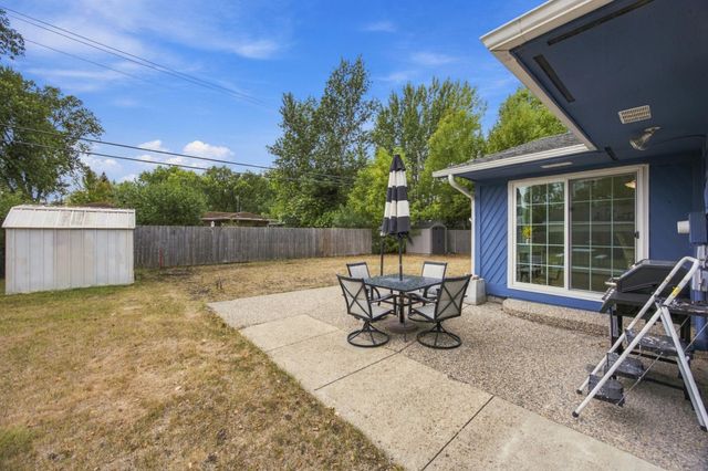 222 26TH Avenue N, Fargo, ND 58102