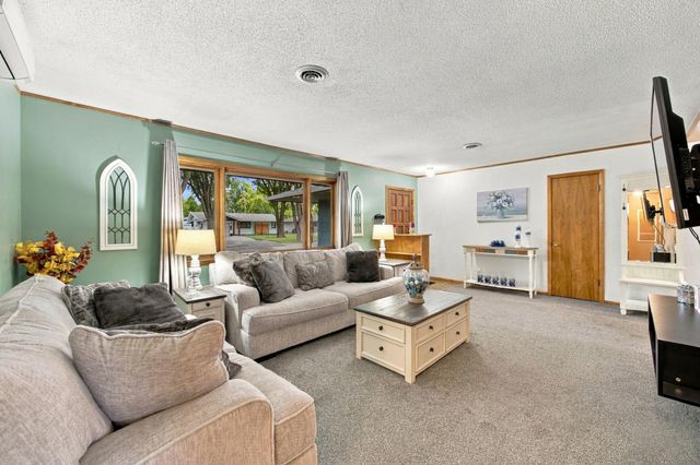 222 26TH Avenue N, Fargo, ND 58102