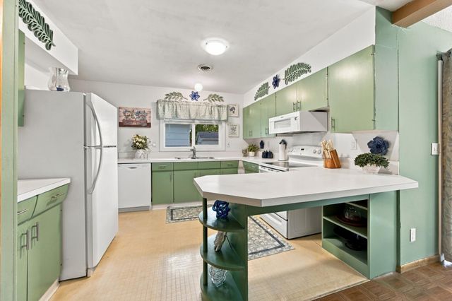 222 26TH Avenue N, Fargo, ND 58102