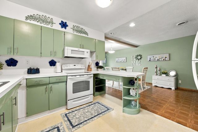 222 26TH Avenue N, Fargo, ND 58102