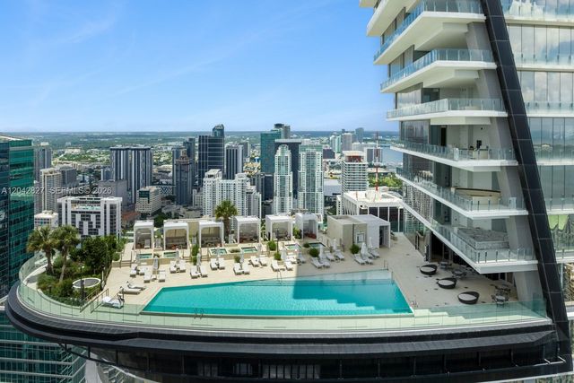 300 Biscayne Boulevard Way 2701, Miami, FL 33131