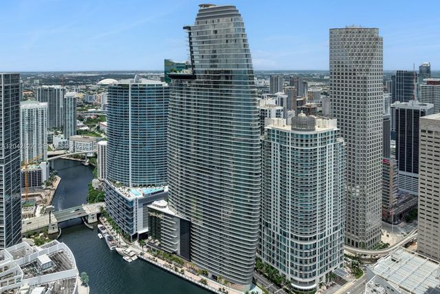 300 Biscayne Boulevard Way 2701, Miami, FL 33131