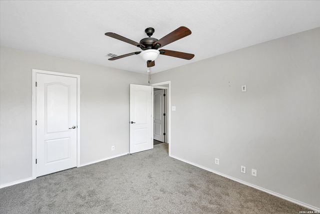 606 SEA HEADRIG DR, Cibolo, TX 78108