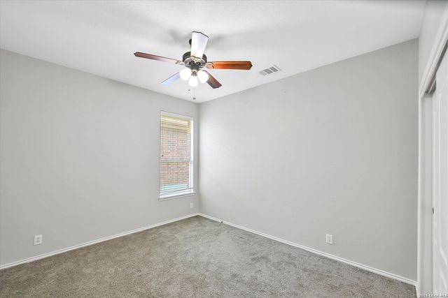606 SEA HEADRIG DR, Cibolo, TX 78108