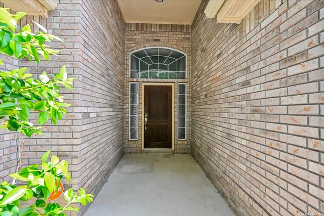 606 SEA HEADRIG DR, Cibolo, TX 78108
