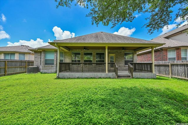 606 SEA HEADRIG DR, Cibolo, TX 78108