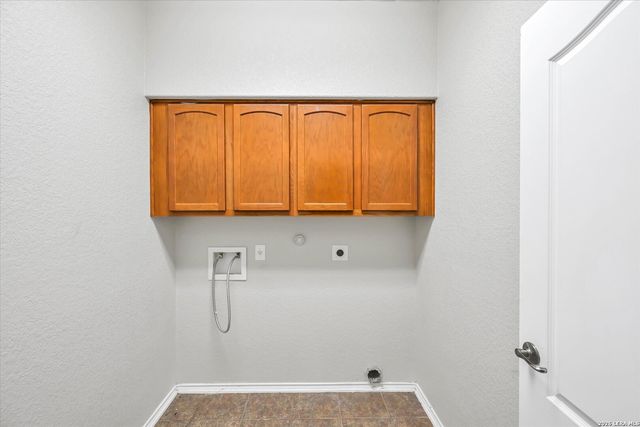 606 SEA HEADRIG DR, Cibolo, TX 78108