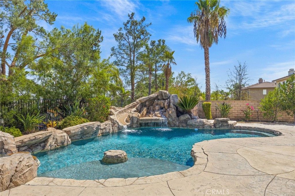 1481 Sunshine Circle, Corona, CA 92881 — photo 5