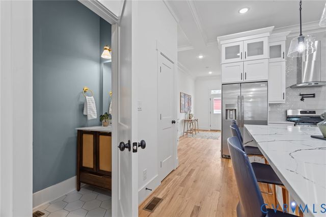 905 N 36th St, Richmond, VA 23223