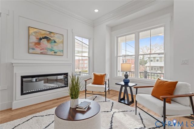 905 N 36th St, Richmond, VA 23223