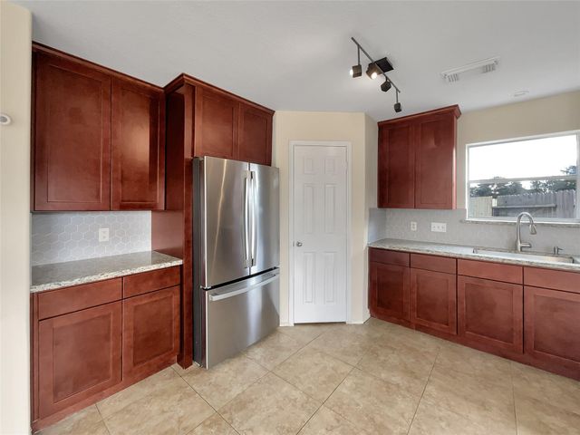 2618 Balsam Ridge Way, Fresno, TX 77545