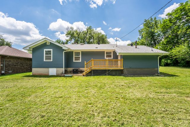1453 East Livingston Street, Springfield, MO 65803