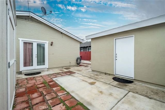 743 Ohio, Long Beach, CA 90804